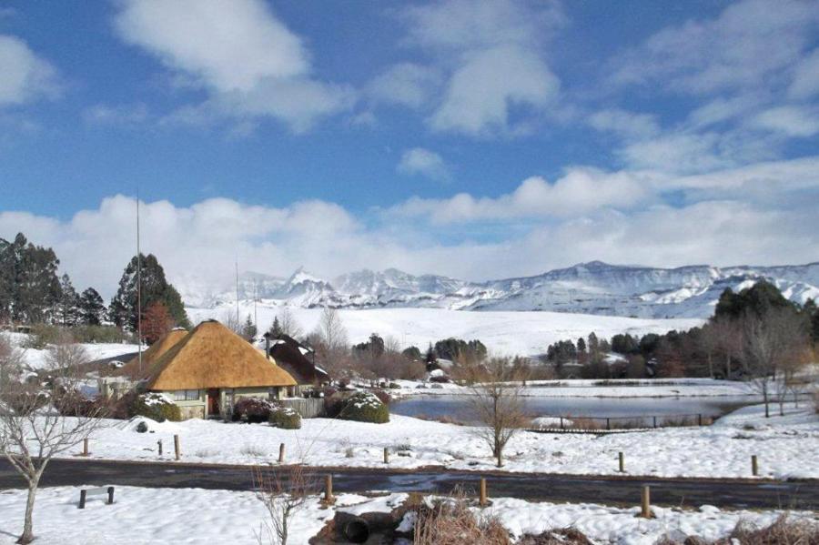 Castleburn Legacy Resort Drakensberg Garden Exterior foto